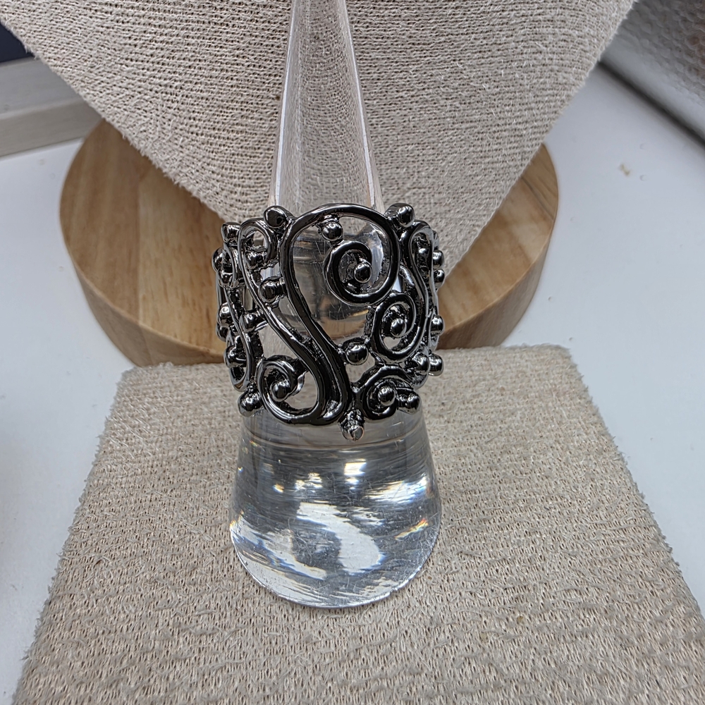 Paparazzi Silver Swirl Statement Ring (1093)
